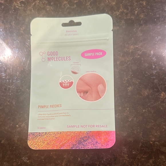 Good Molecules Pimple Patches Sample Pack - 30 Patches New - Picture 1 of 2